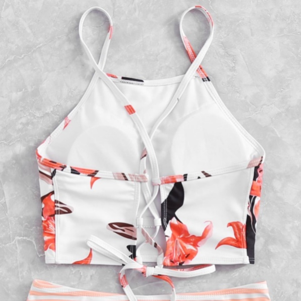 ❌1 for $6 or 2 for $10❌ Floral Half-Tankini Top - Picture 2 of 7